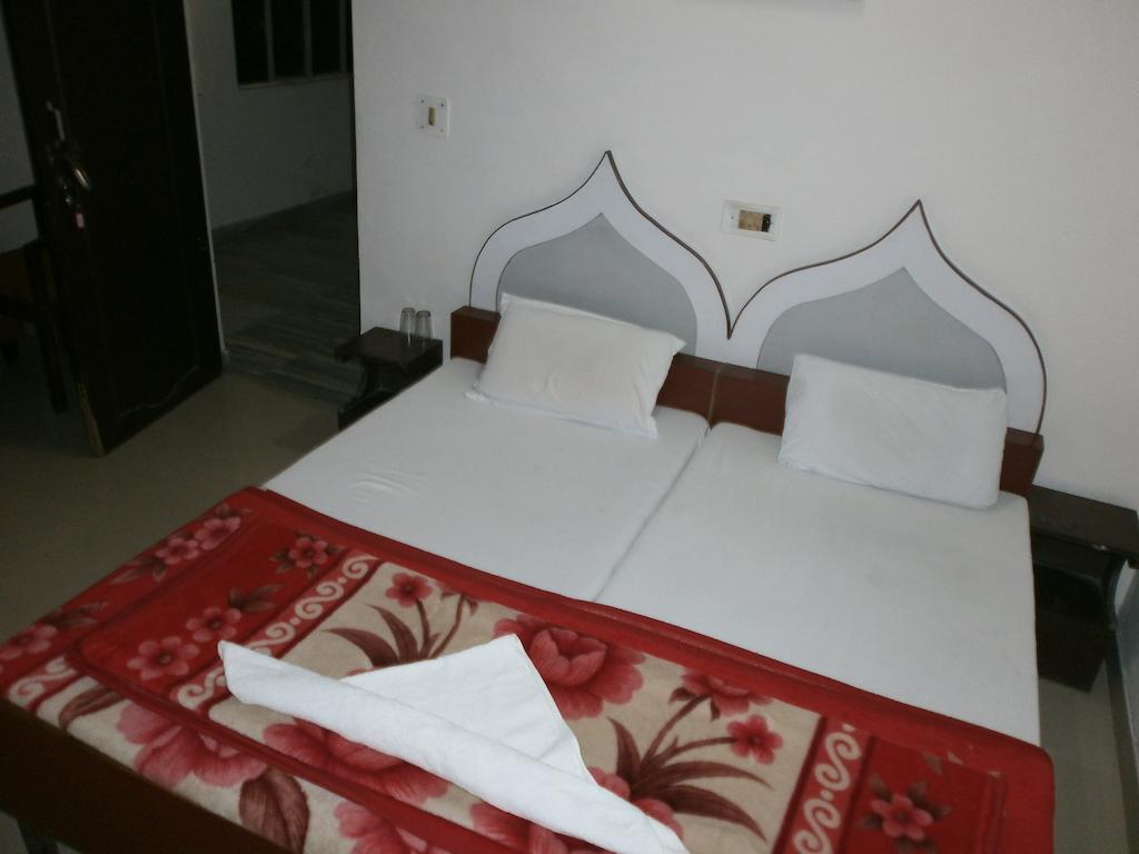 Safari Agra (Uttar Pradesh)